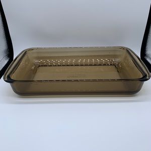 Pyrex Corning 232-N Amber Casserole baking dish